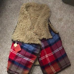 Reversible faux fur vest